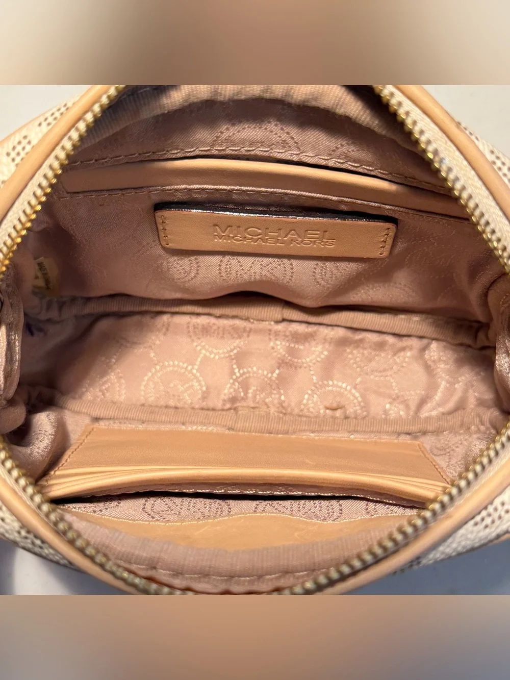 MK Jet Set Signature Chain Crossbody Camera Bag